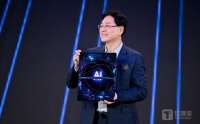 对话联想杨元庆：今年全球将有10%的PC更新换代为AI PC
