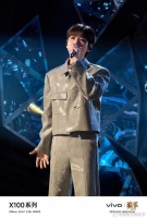 演唱会山顶也不怕 vivo X100 Ultra 2亿长焦显威力