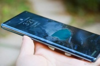 手机企业强推曲屏，非创新而是为赚钱，如今终于要舍弃了