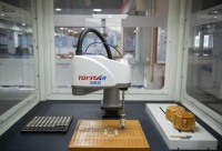 俄报告显示：全球机器人安装量50%位于中国