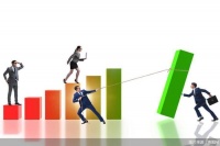 “ 6 · 18 ”背后的金融营销较量