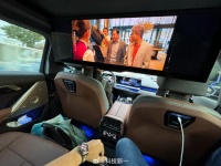 总有一天你也会大腹便便，头发稀疏，坐着大宝马，戴着华为大金表…