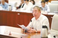 齐向东代表北京市工商联建议：筑牢数字基础设施底座