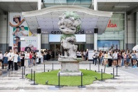 泡泡玛特旗下IP小野快闪店登陆曼谷 首日营收近500万元