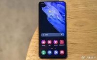 从4999元跌至1250元，从高端市场跌至低端市场，IP68+30倍变焦