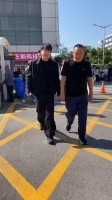 辛巴带领辛选高管团队参访胖东来:正常参观门店,暂无合作计划