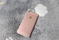 从iPhone 6S Plus到iPhone 16 Plus：网友十年坚守终换新机