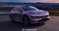 余承东近期对华为ADS与特斯拉FSD的竞争关系作出表态