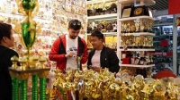 老外在中国买东西能当场退税啦,这招阳谋直接破解美国关税封锁!