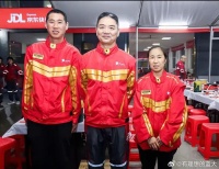 发现没!刘强东破防瞬间全网刷屏!