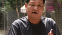 “德子土”商标擦边?“三德子”赵亮卖鸡引争议