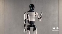 特斯拉 Optimus 人形机器人项目主管被曝离职，希望更多陪伴家人