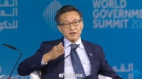 蔡崇信称阿里工程师春节无休赶AI