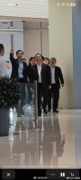 雷军与王传福现身小米汽车工厂引猜测