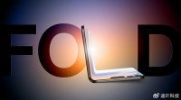 折叠屏技术破局：苹果iPhone与三星Z Fold 8，同用“无折痕”屏！