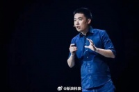 李想称只有他和雷军能做超级产品,雷军造车前曾通话两小时