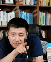 流量毒药培植的社会焦虑症可休矣！张雪峰走向雪崩：账号禁止关注