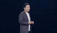 雷军演讲看哭陈年，凡客直播间接住泼天流量：留言“正是闯的年纪”抽小米平板，同款T恤售出近1500件