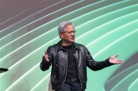 担忧被NVIDIA断供：亚马逊和谷歌等自研AI芯片进展竟先向黄仁勋报备