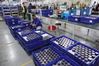 “7年前还旗鼓相当,去年中国就超美国6倍不止”