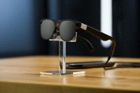 谷歌携三星、Xreal重返智能眼镜赛道：明年上市，内置Gemini大模型