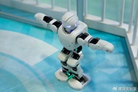 花千万上春晚，只为机器人的“跳舞”生意？