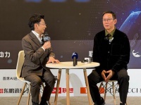 4000人涌入现场，听吴晓波说AI：十年泡沫期已来，可“泡沫是我们的热情，我们的钱”