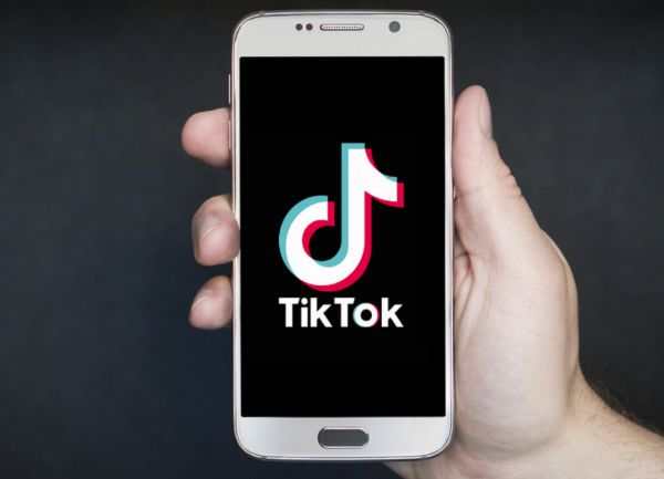 出海日报 | Tik Tok开始在印度变现，成为众多消费品牌的热门广告平台；传软银2000万美元投资墨西哥金融科技公司Clip