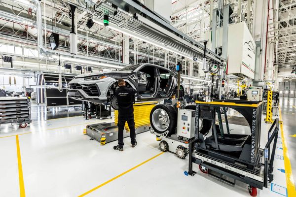 探访兰博基尼工厂（多图）：313万的SUV是如何造出来的？