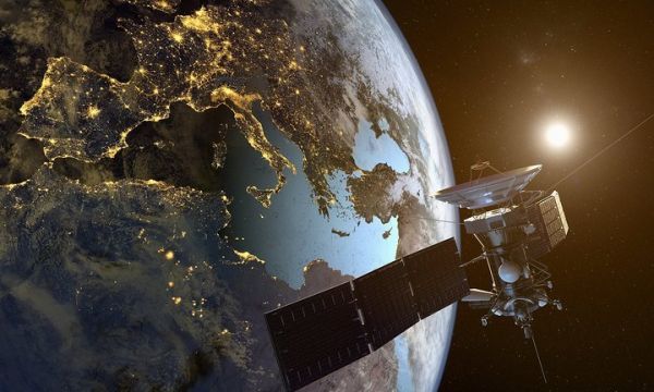 Space X 的太空互联网快建好了，卫星上网的时代要来了？