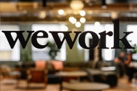 信佛、谋士,“夫妻店”WeWork背后的“影后”女主人