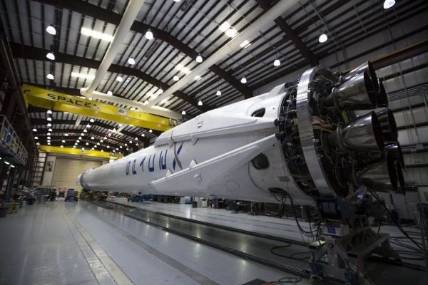 星链三发，星船受挫，SpaceX 的太空备忘录 2019