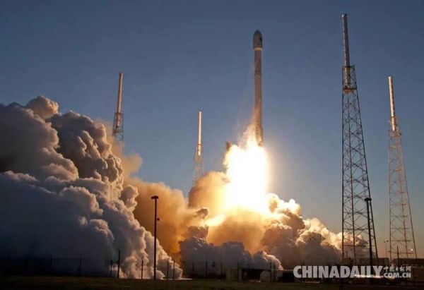 SpaceX最强对手OneWeb申请破产，软银20亿美元卫星梦碎