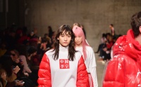 从李宁、安踏重新崛起,看国产运动鞋服新品牌如何破局?| 投资者说