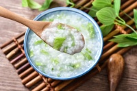 粥店遍地开花,一碗粥能撑起多大世界?