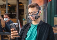 法国工程师 Blondon 研发出高防护性全透明口罩「Civility Mask」,售价 280 元人民币