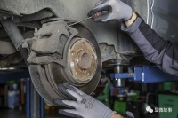 我34岁,曾月入10万,给前员工修汽车