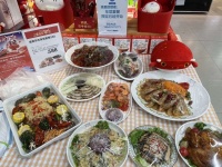不一样的年夜饭:线上线下点燃半成品战场