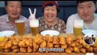 和父母一起工作,短视频重现另一种亲情