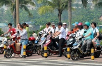 小牛电动:三连跪,光环碎?