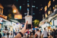 卖奶茶的赔钱内卷,背后供应商却排队上市