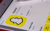 不敌TikTok，Snapchat还是“老了”