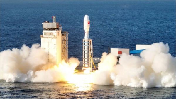 12月9日14时35分，中国使用捷龙三号遥一运载火箭，采用“一箭十四星”方式，成功将吉林一号高分03D47-50星等14颗卫星送入预定轨道（来源：长光卫星）