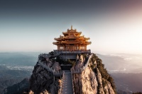 洛阳老君山,被制造的顶流景区