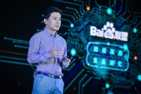 10年砸了1100亿,李彦宏原地等风来